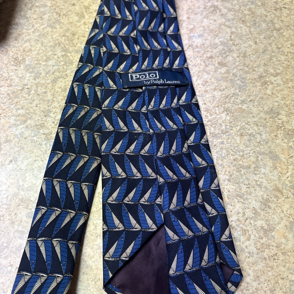 Polo by Ralph Lauren Navy and Cream Patterned Tie